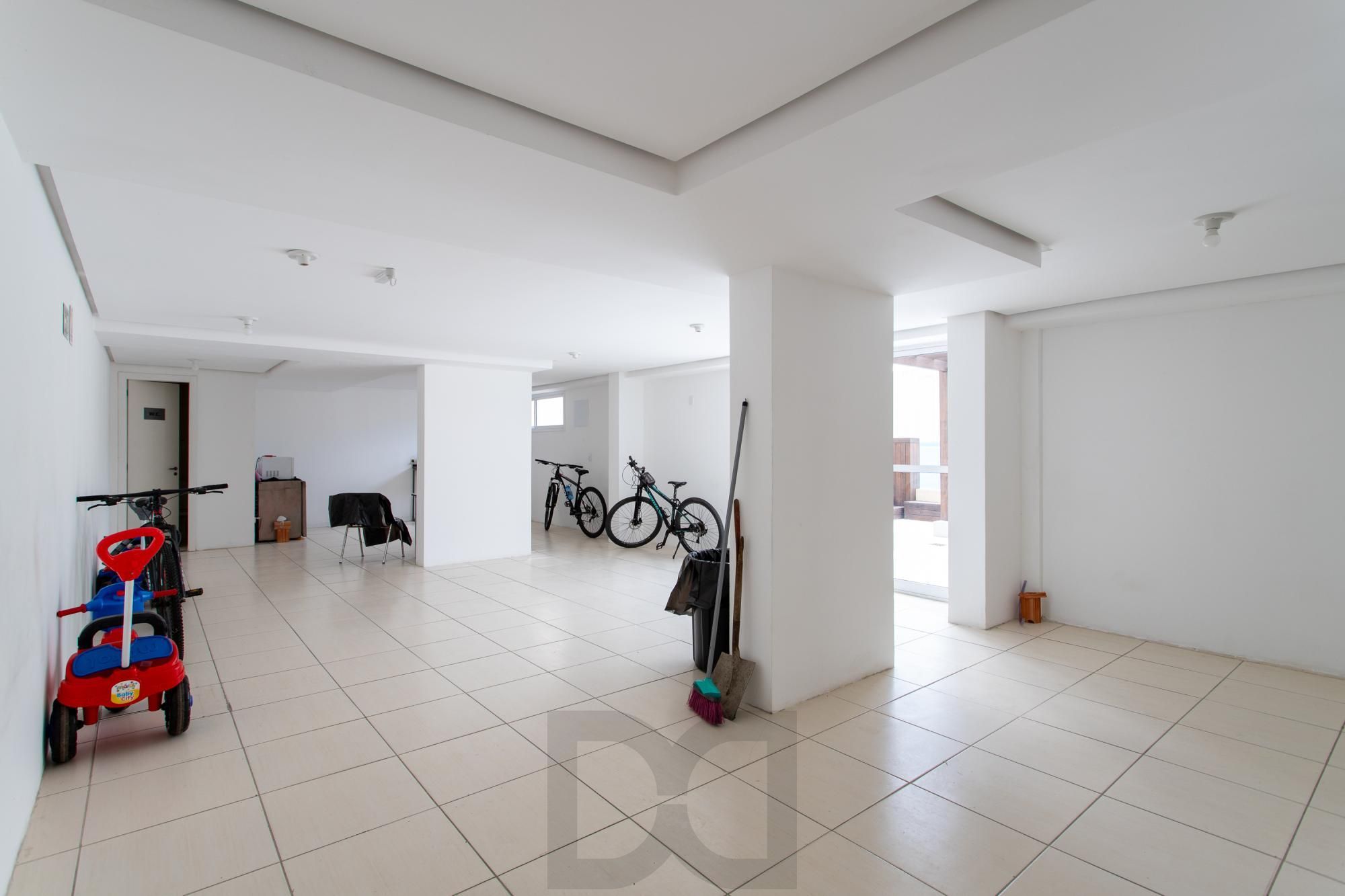 Apto com 3 dormitórios suíte e box coberto ( nunca habitado e reformado ) — foto 39