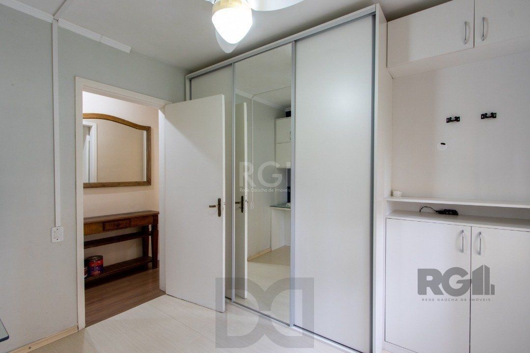 Apartamento de 02 dormitórios com móveis e roupeiros planejados — foto 15