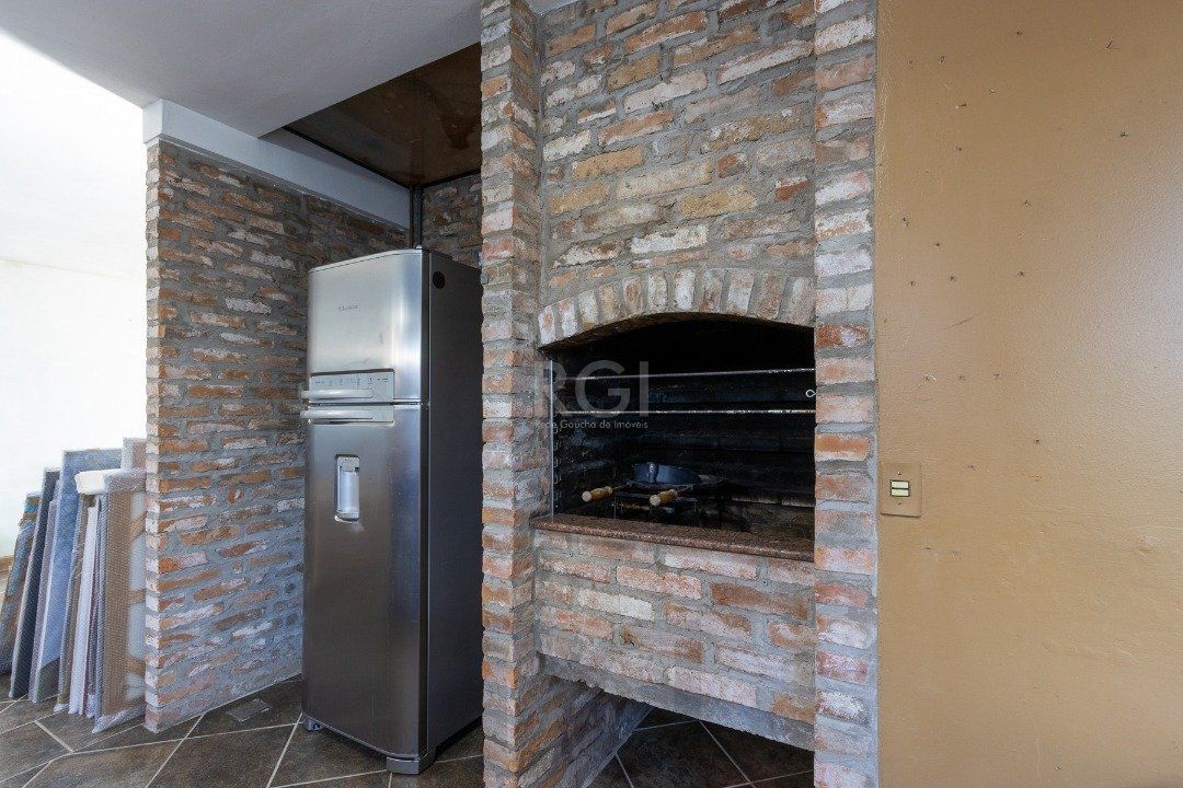 Casa para Venda - 244m², 3 dormitórios, sendo 1 suites, 2 vagas - Guarujá — foto 11