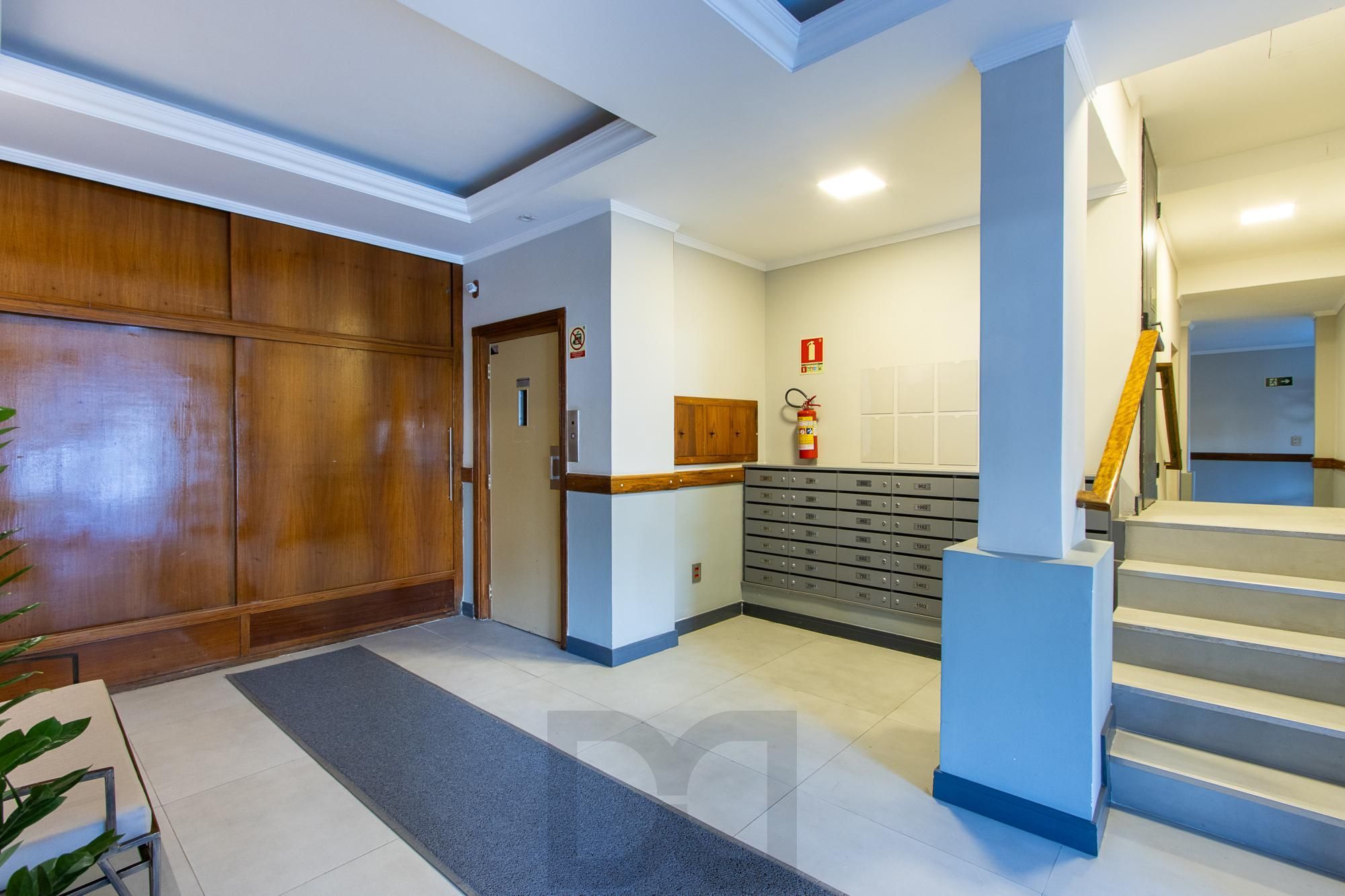 Lindo apartamento locado, mobiliado, andar alto com vista para o Rio, 2 quartos - Bairro Cristal — foto 31