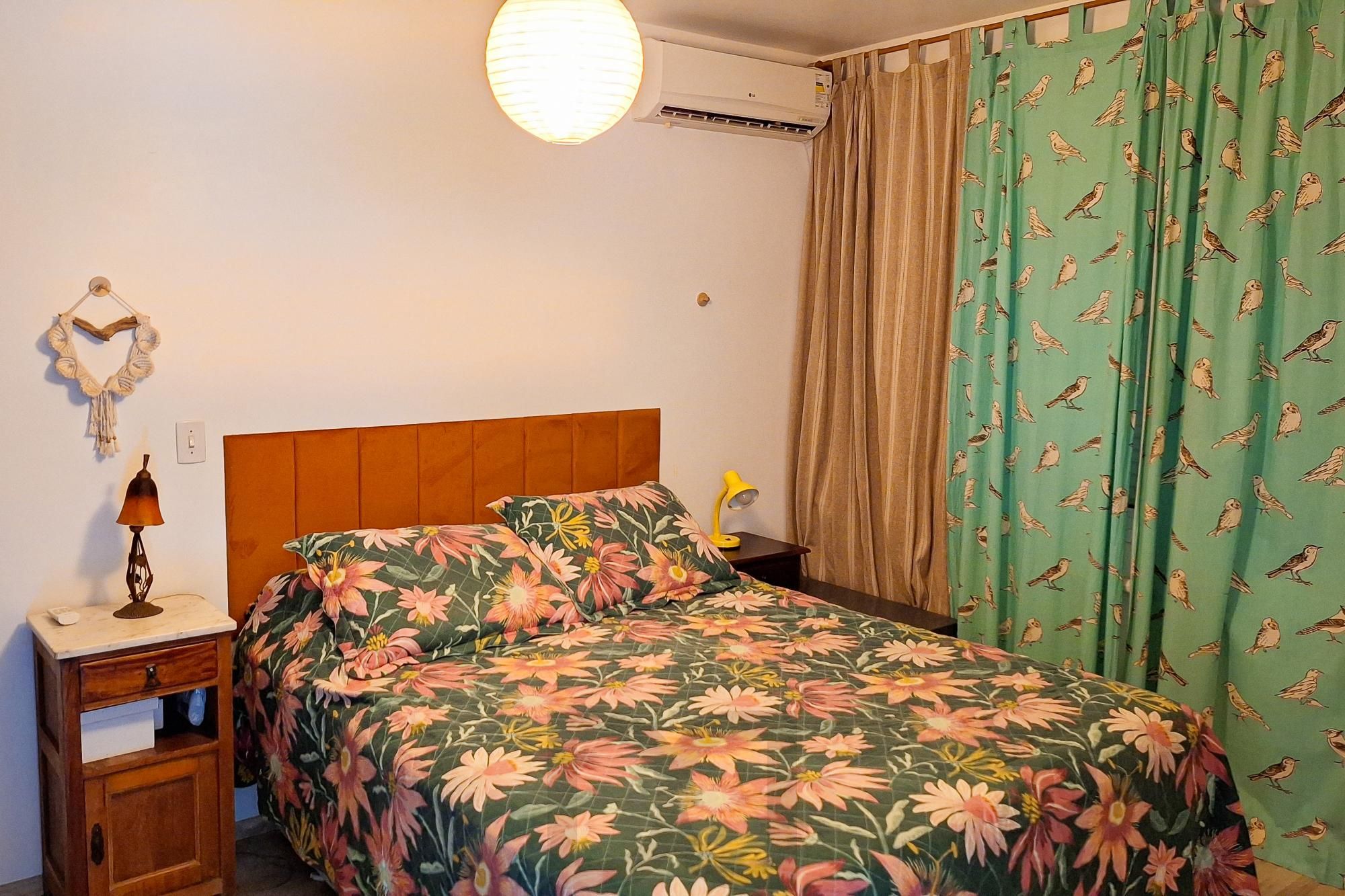 Belíssimo Apartamento com 3 dormitórios e 1 vaga de garagem no bairro Aberta dos Morros, zona sul de Porto Alegre. — foto 11