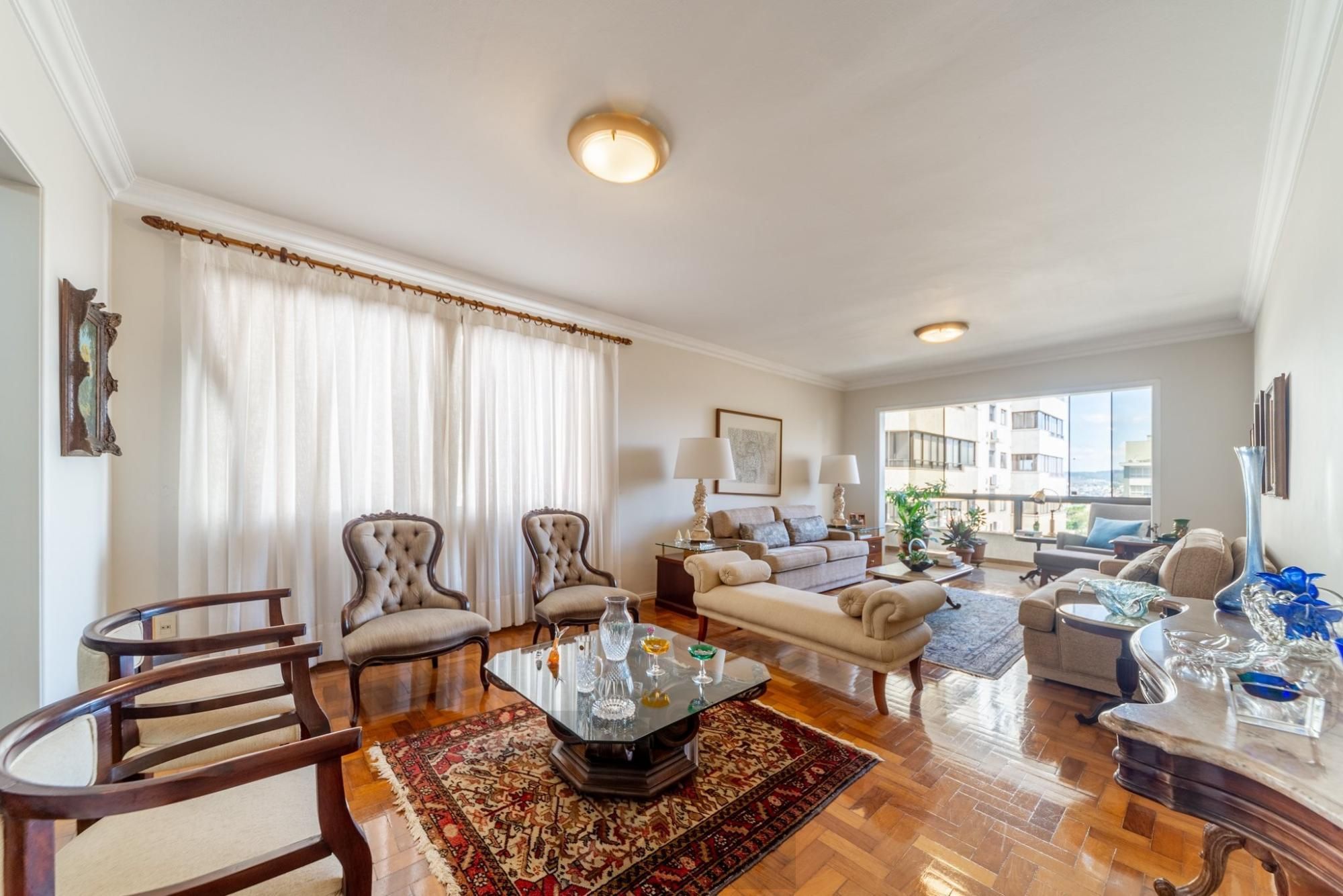 Cobertura com 206m², 3 dorm, Petrópolis e 2 vagas — foto 4