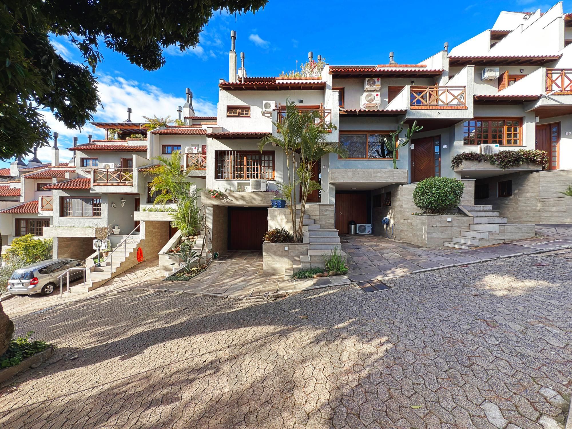 Casa de Condomínio com 3 Suítes, no bairro Tristeza — foto 52