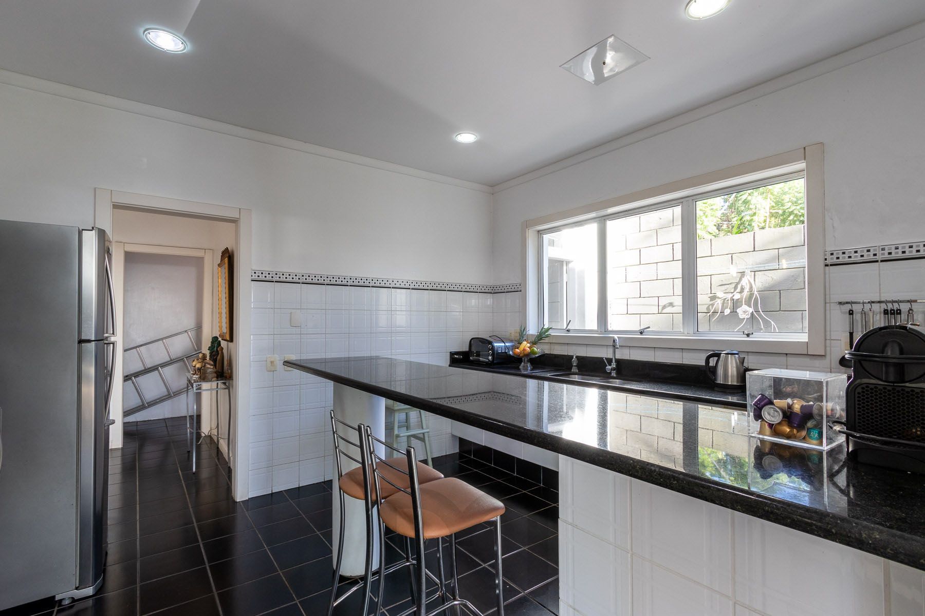 Casa para Venda - 470m², 3 dormitórios, sendo 1 suites, 6 vagas - Nonoai — foto 15