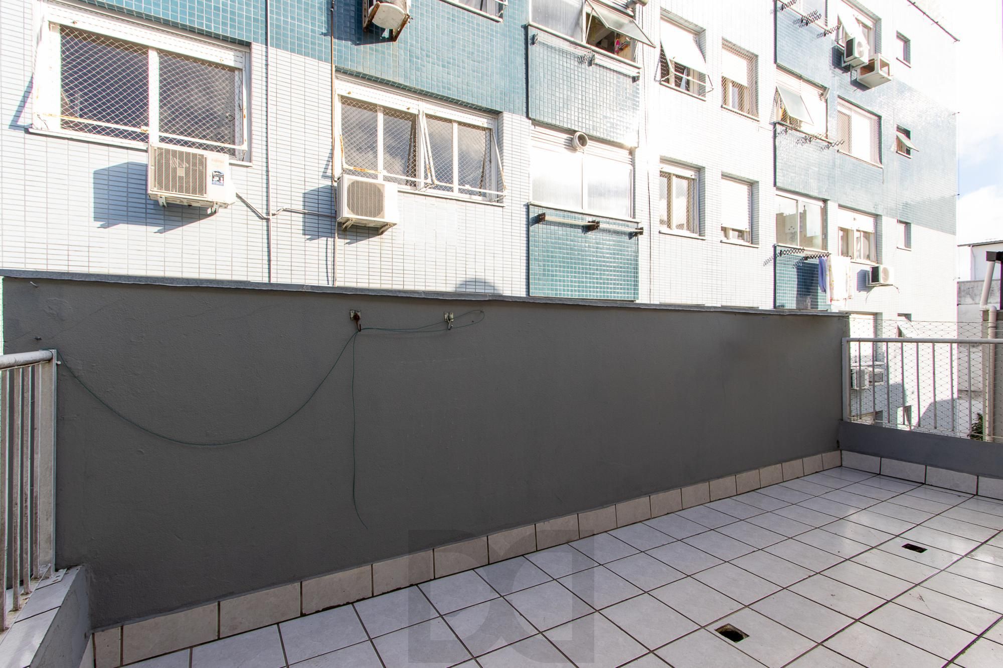 Apartamento 2 Dormitórios no Menino Deus — foto 9