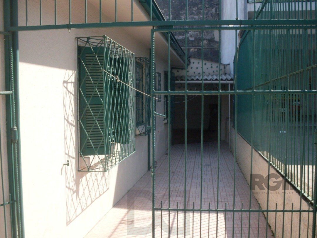 Casa comercial térrea na Av. Aparício Borges - Bairro Teresópolis — foto 4