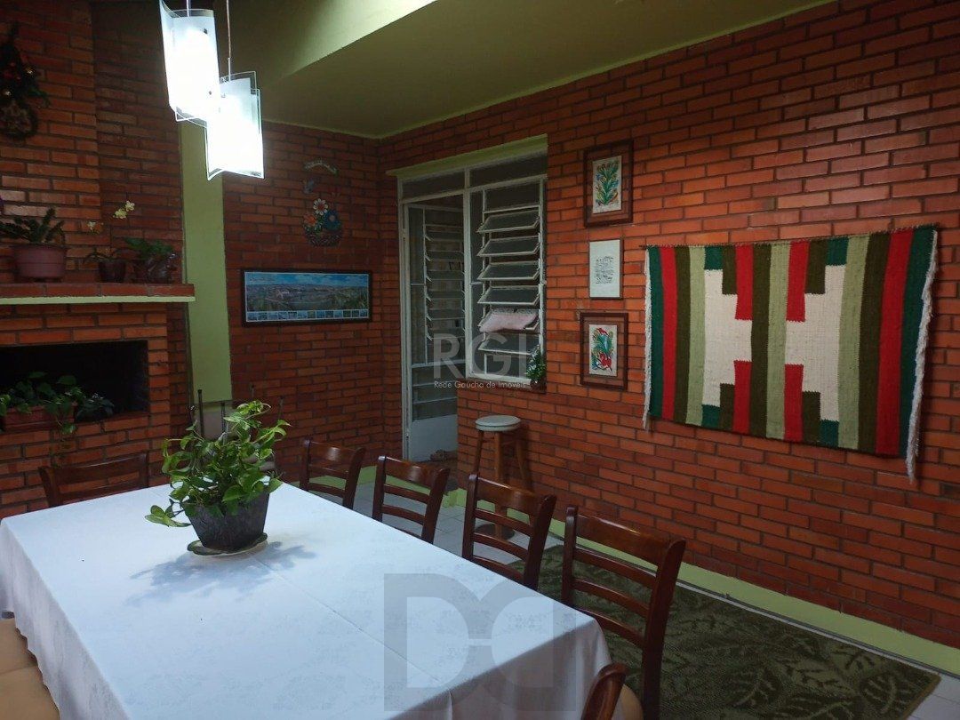 Casa para Venda - 220m², 3 dormitórios, sendo 1 suites, 1 vaga - Camaquã — foto 20