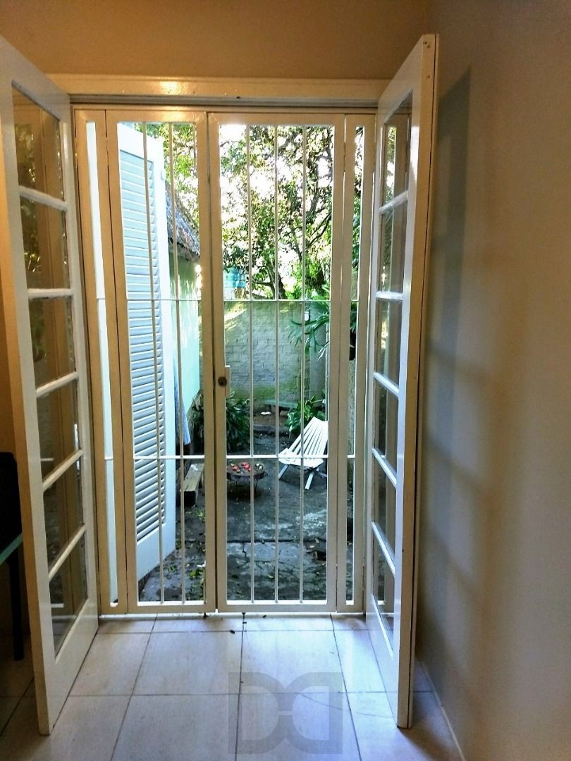 Casa para Venda - 200m², 4 dormitórios, sendo 1 suites, 4 vagas - Ipanema — foto 13