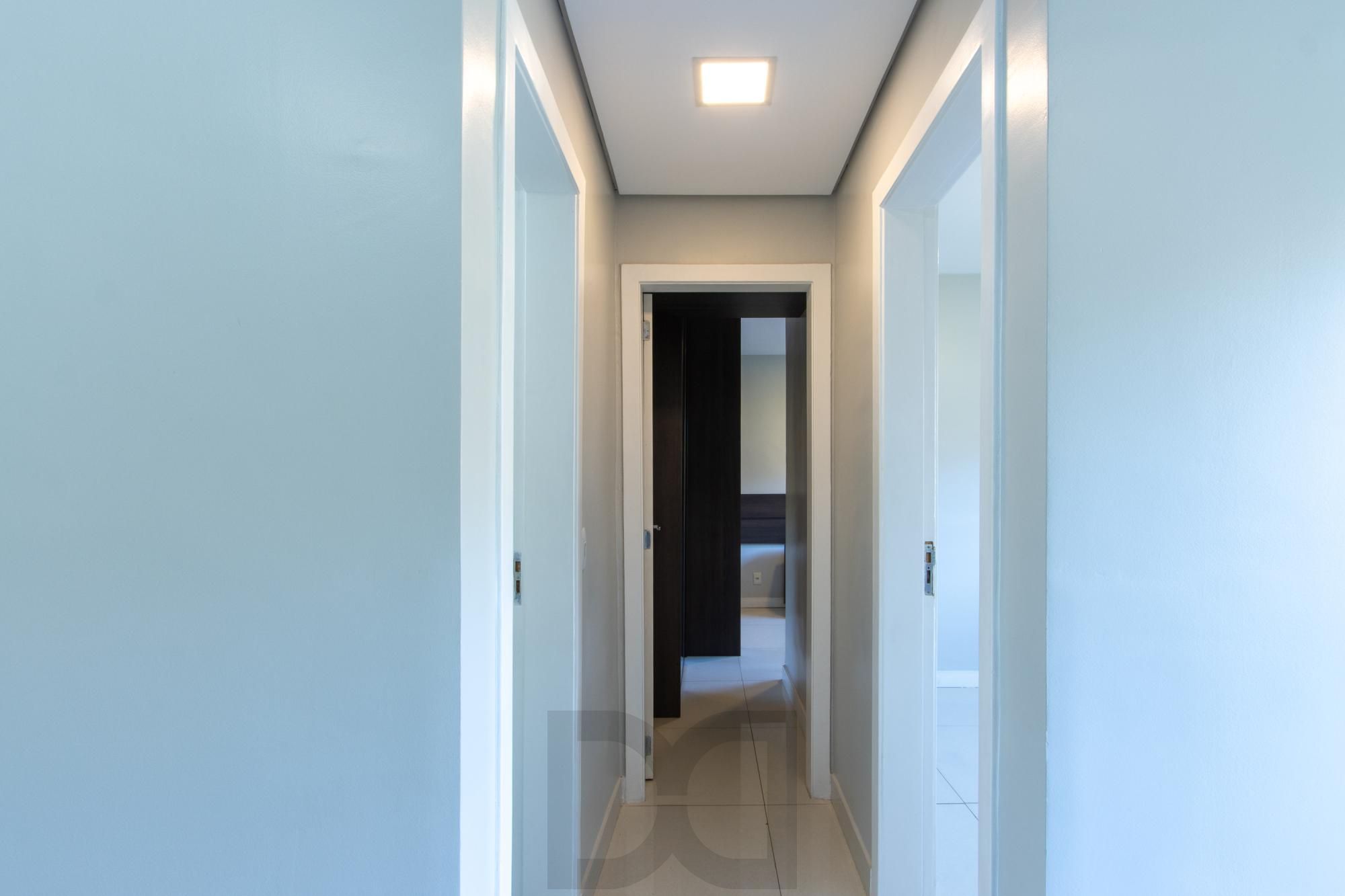 Apartamento de 2 dormitórios, para venda no bairro Teresópolis. — foto 14