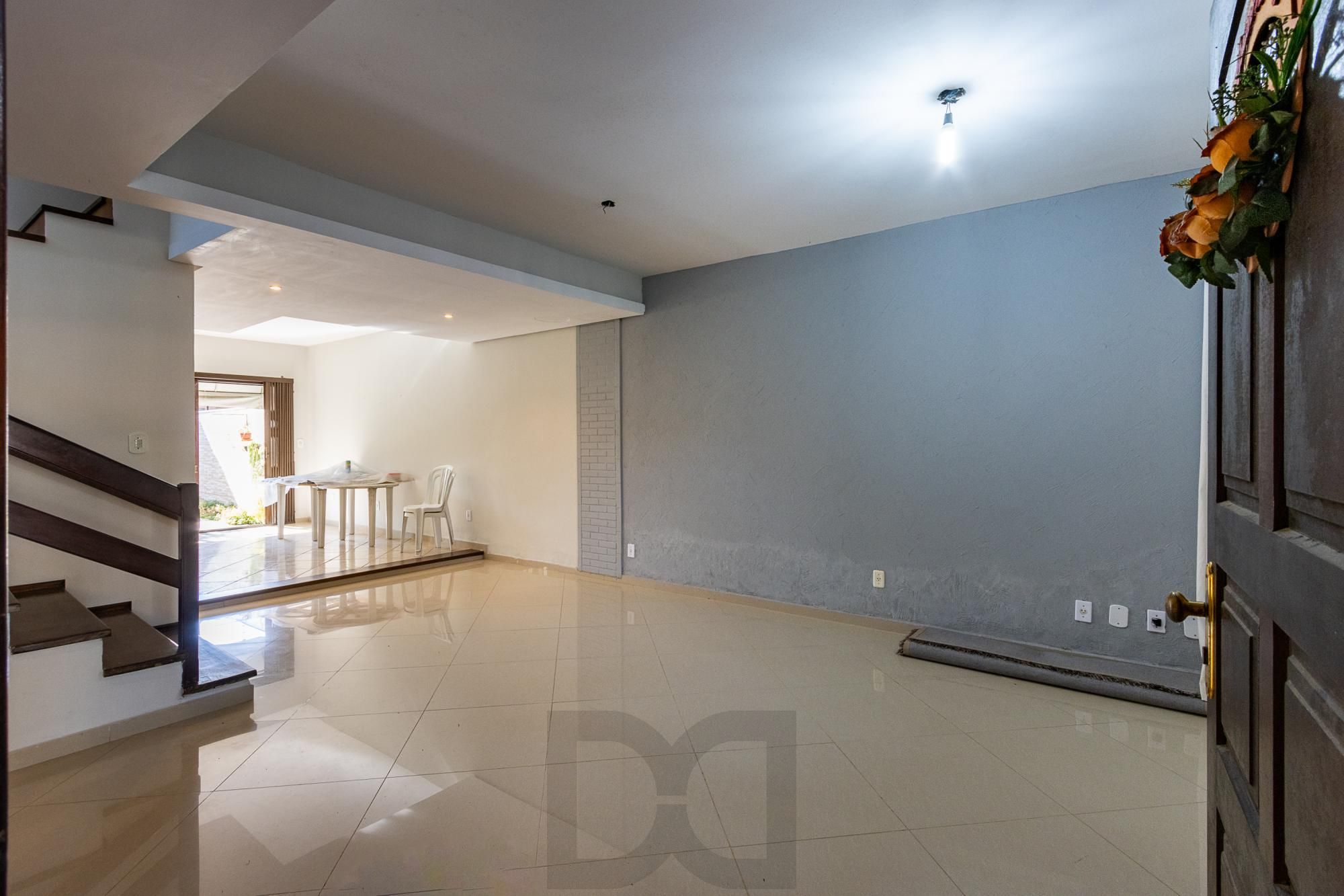 Casa 3 dorm. I suíte I Vaga 2 carros — foto 3