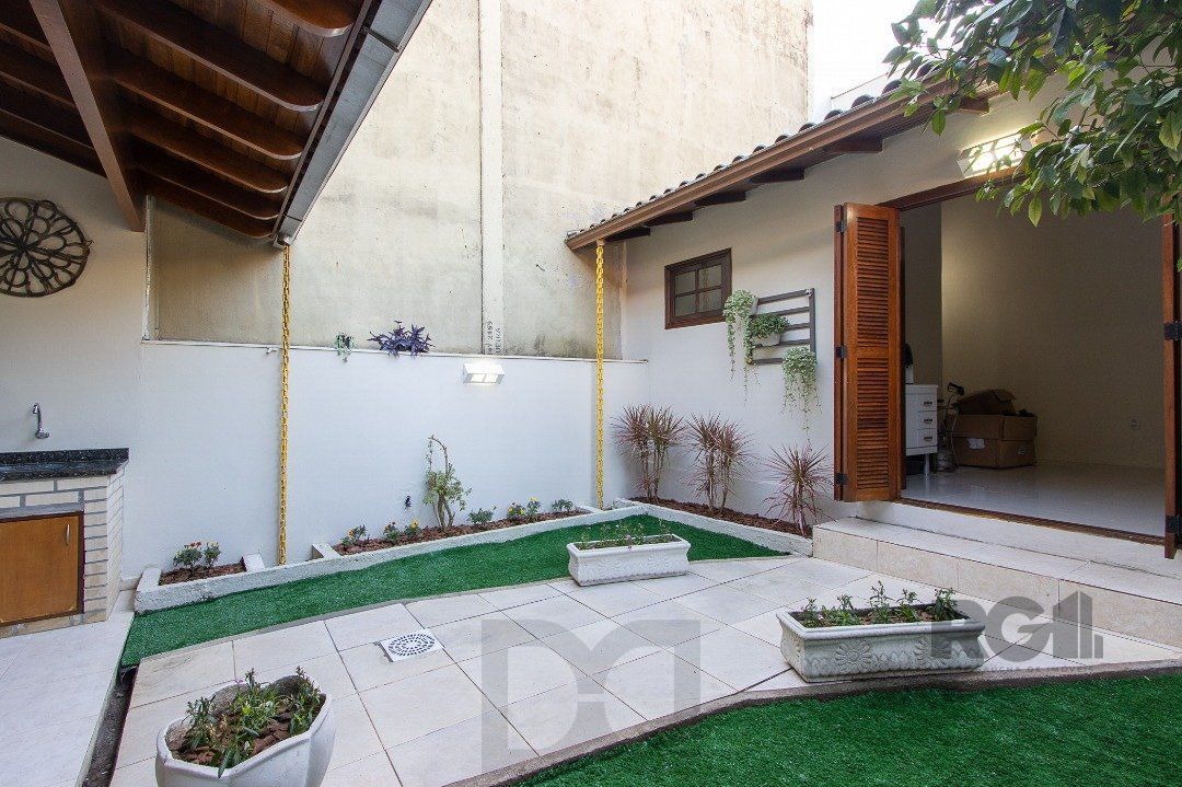 Casa para Venda - 300m², 5 dormitórios, sendo 1 suites, 4 vagas - Portal do Guarujá — foto 21