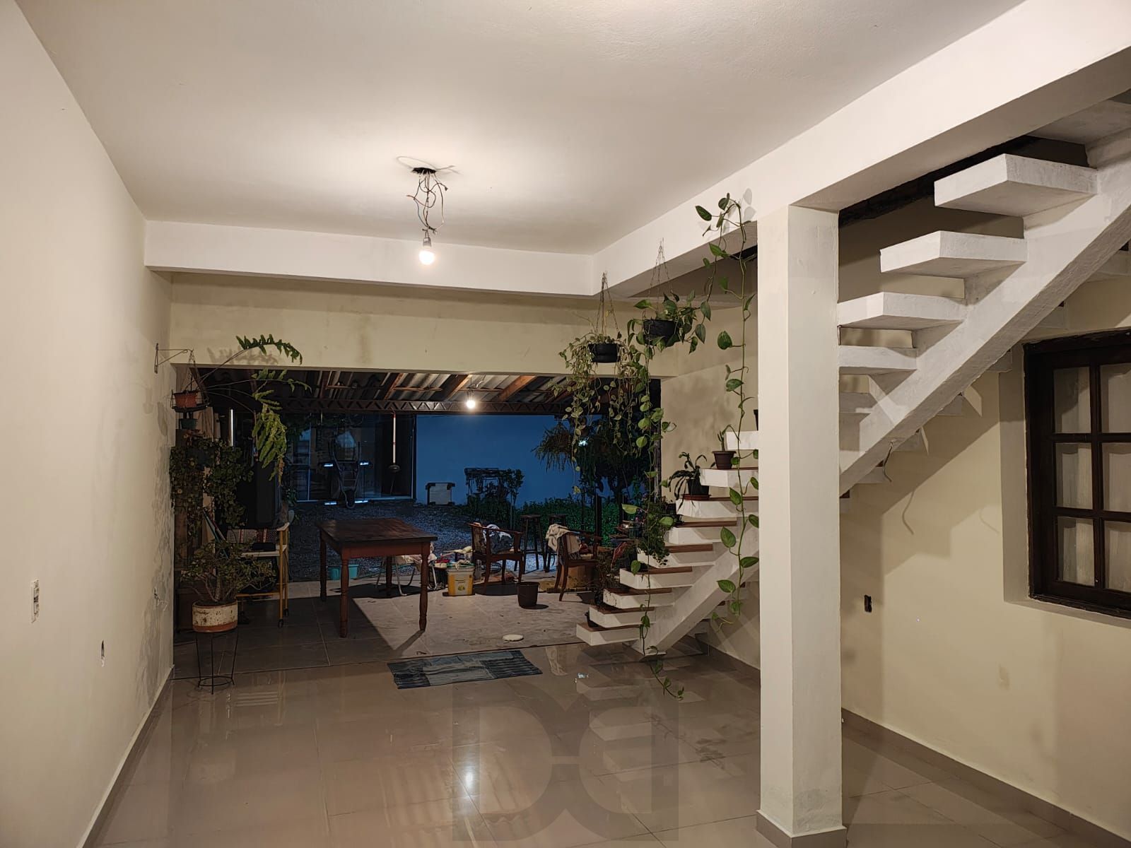 Casa para Venda - 182m², 2 dormitórios, sendo 1 suites, 3 vagas - Lami — foto 6