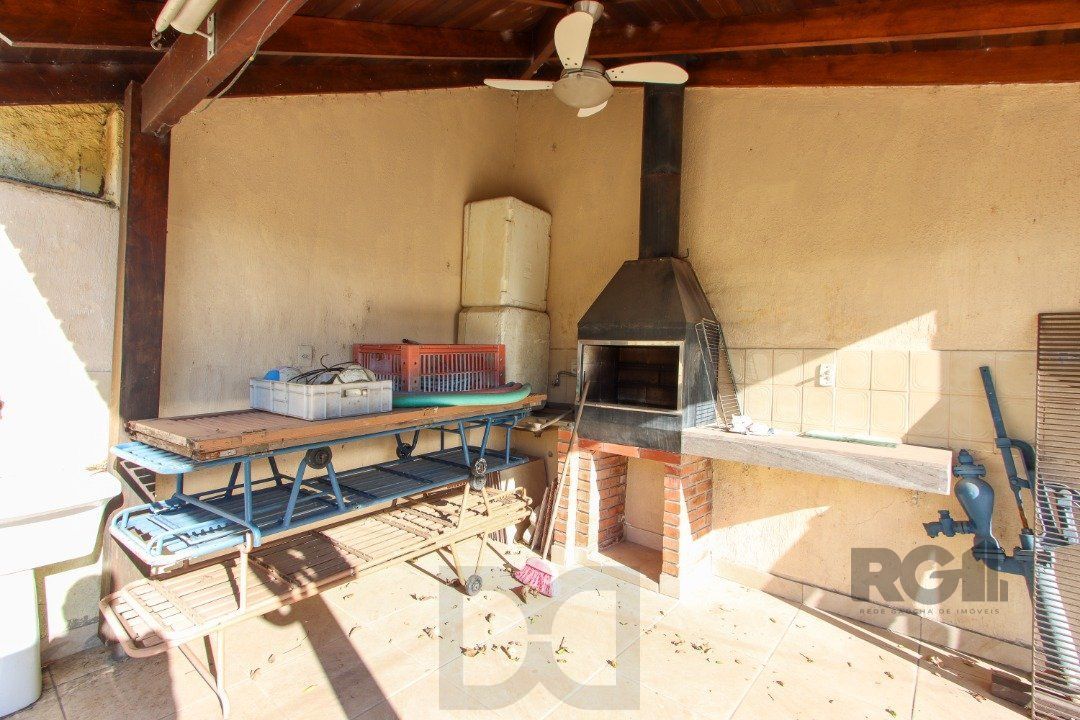 Casa a venda com 03 dormitórios, living 03 ambientes com vista para o Rio. — foto 64