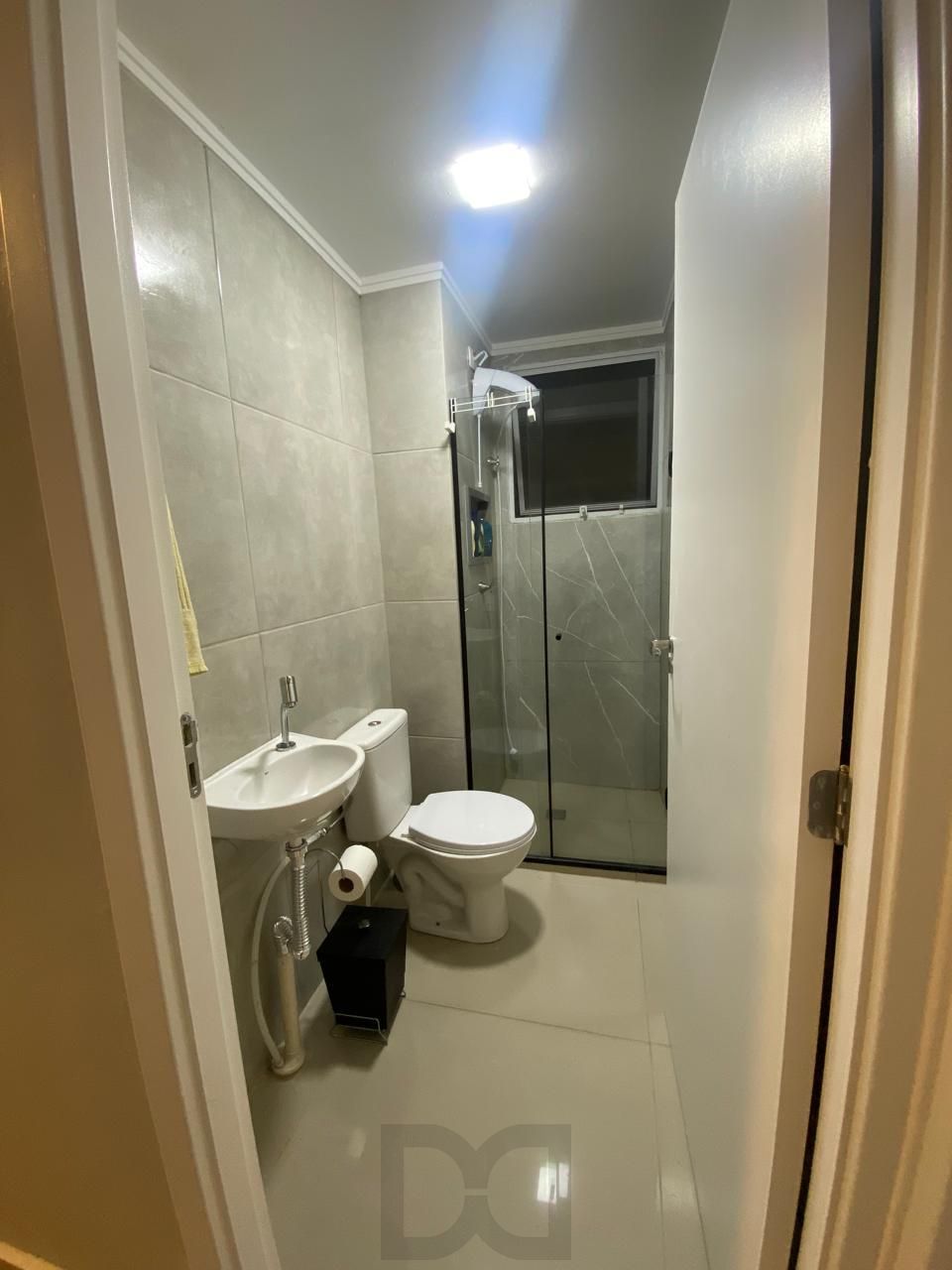 Apartamento de 2 dormitórios, 1 banheiro e 1 vaga. — foto 7