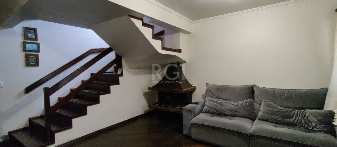 Casa para Venda - 180m², 4 dormitórios, sendo 1 suites, 3 vagas - Campo Novo — foto 3