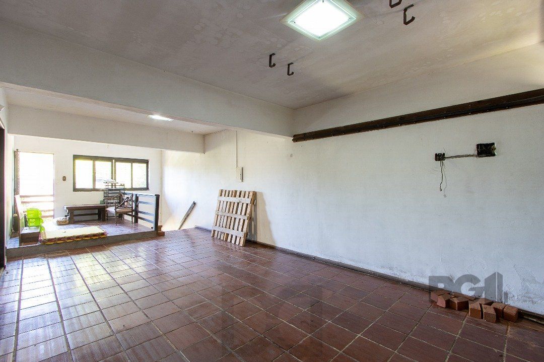 Casa para Venda - 572m², 5 dormitórios, sendo 1 suites, Cavalhada — foto 41