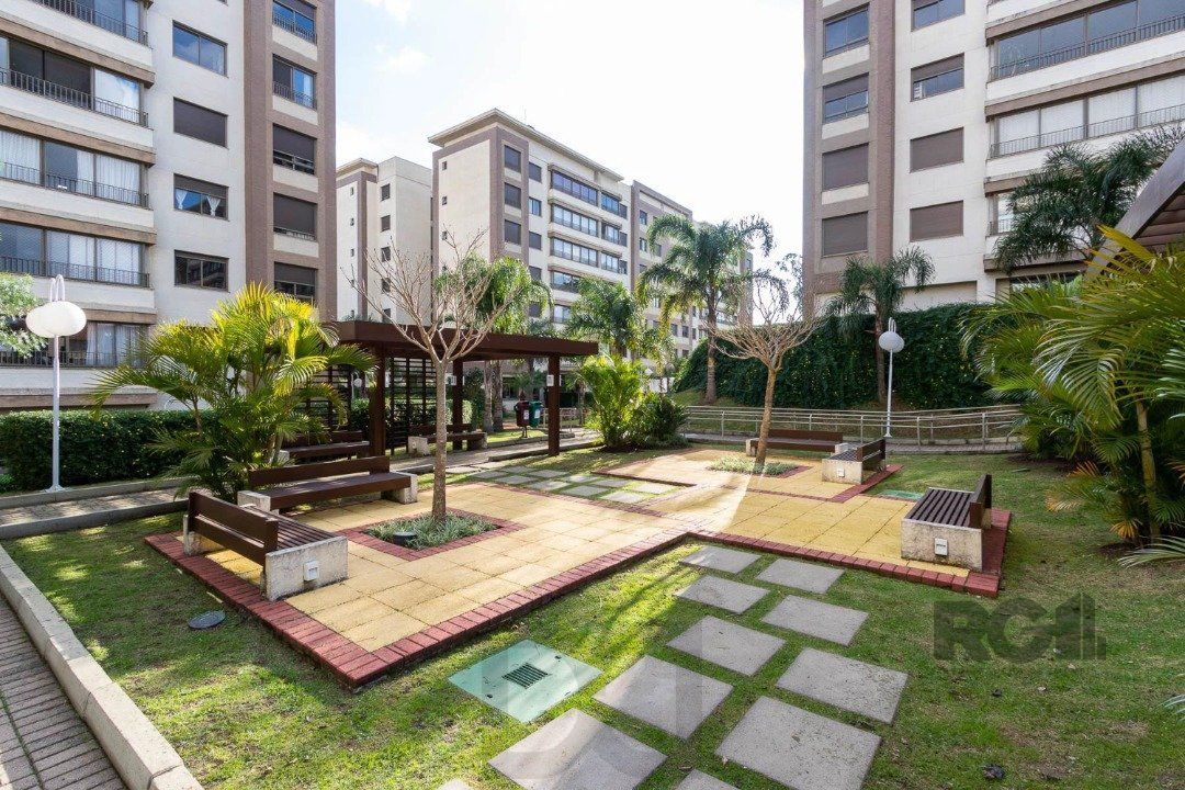 Apartamento em Porto Alegre, no bairro Cavalhada, com 3 dormitório(s), e 3 banheiros, à venda. — foto 52
