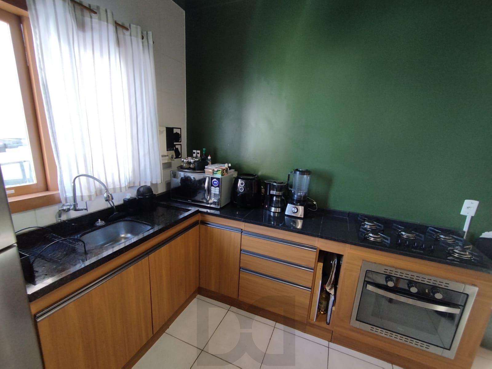Casa de condomínio, 2 dormitórios, 1 vaga, bairro Ipanema. — foto 2