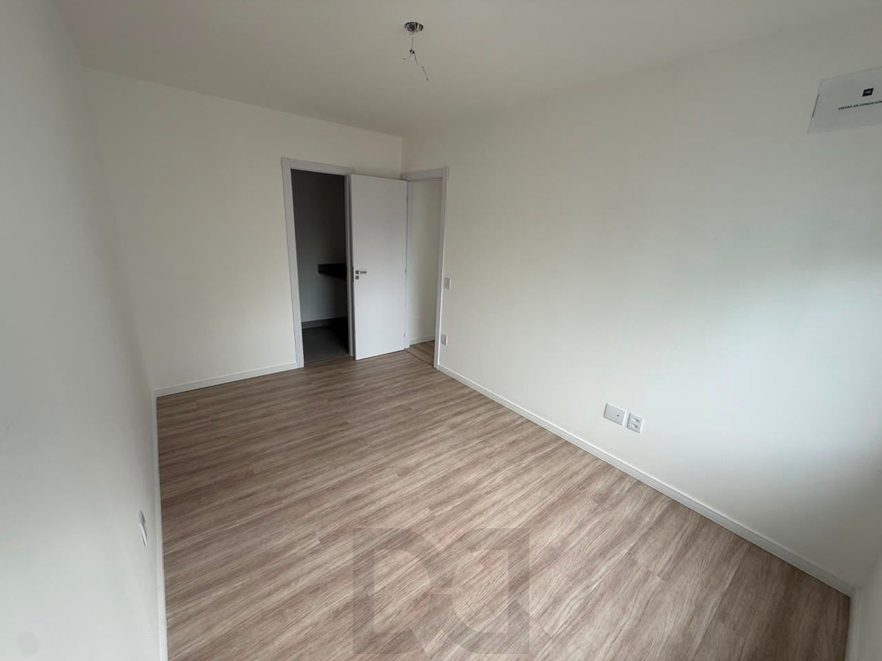 Apartamento para Venda - 69.96m², 2 dormitórios, sendo 2 suites, 1 vaga - Moinhos de Vento — foto 10