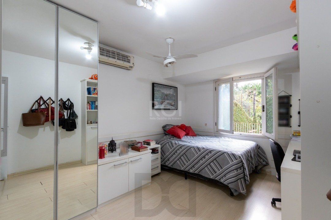 Casa para Venda - 300m², 4 dormitórios, sendo 2 suites, 4 vagas - Vila Assunção — foto 31