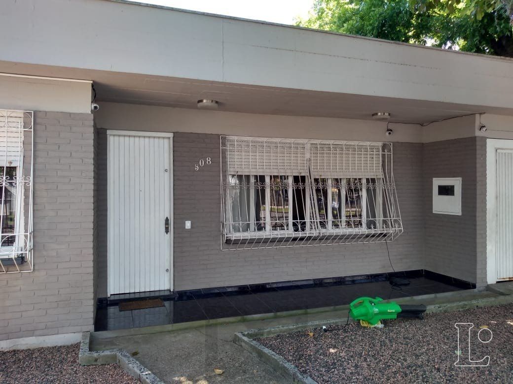 Casa para Venda - 300m², 5 dormitórios, sendo 1 suites, 1 vaga - Ipanema — foto 3