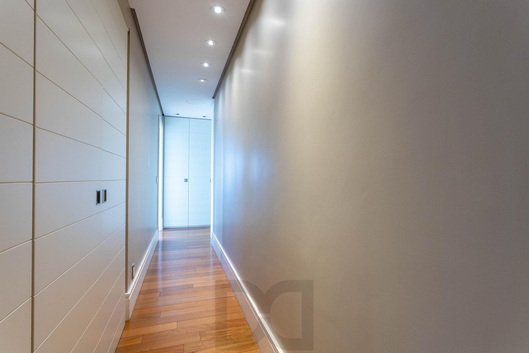 Apartamento para alugar em Mont 'Serrat com 6 quartos, 6 vagas e ótima localização — foto 18