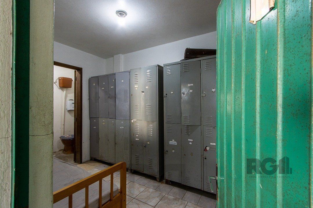 Prédio com 1063m², distribuídos em quatro pavimentos — foto 113