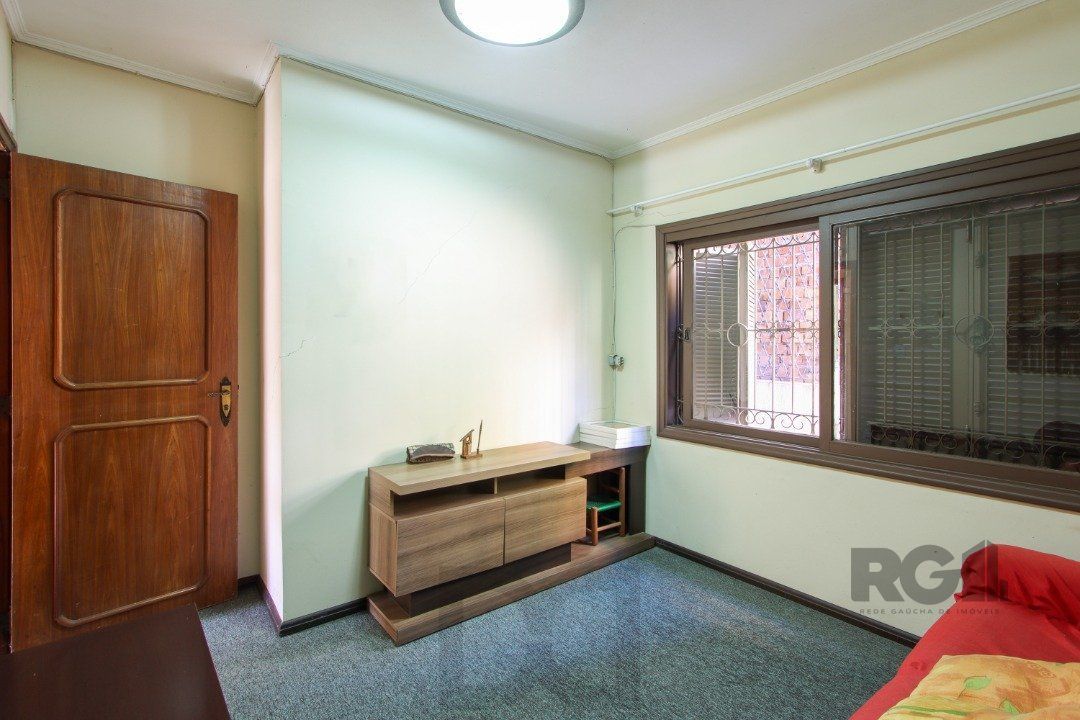 Casa a venda com 03 dormitórios, living 03 ambientes com vista para o Rio. — foto 22