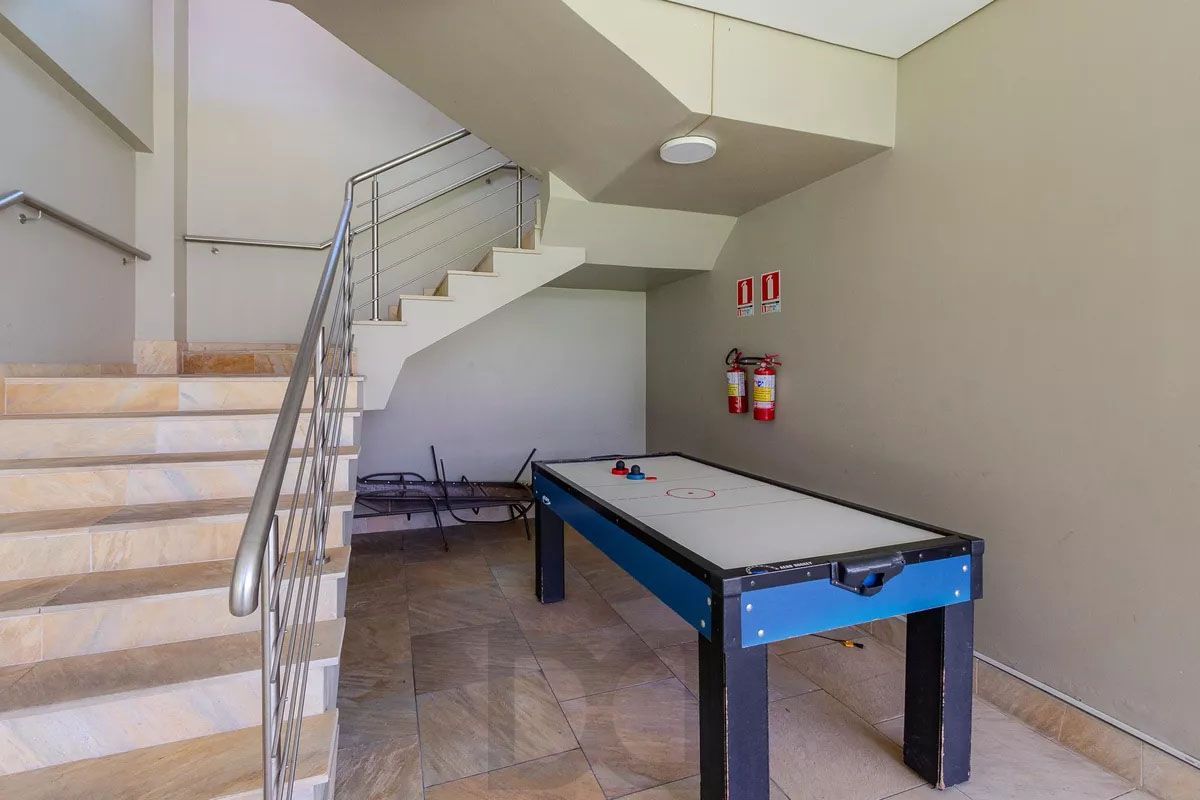 Apartamento com 3 dormitórios, 2 vagas e 231.61m² - Bairro Menino Deus — foto 61