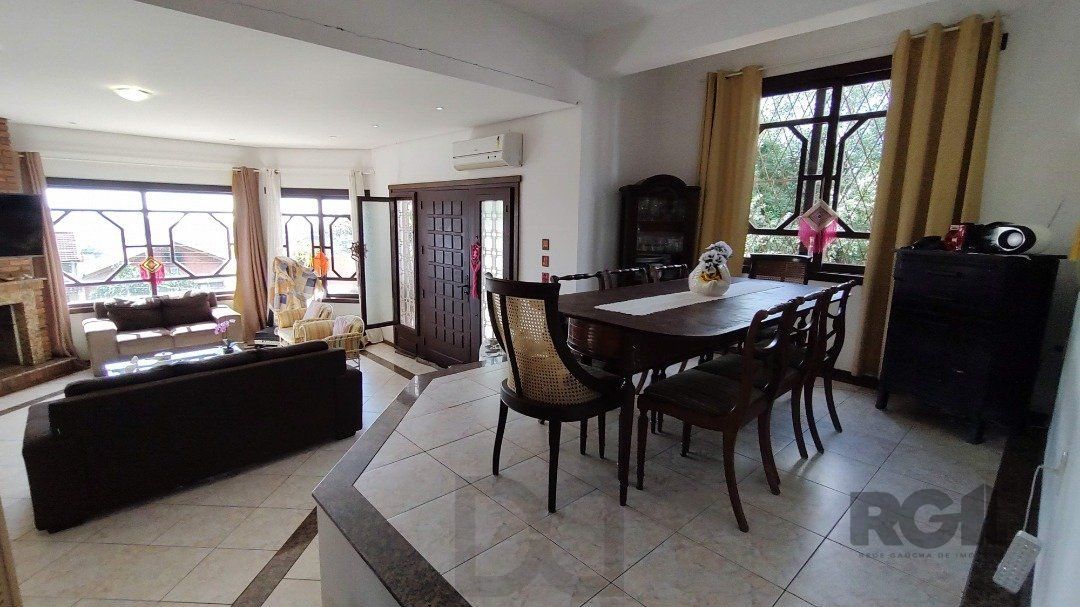 Sobrado, 5 quartos, 2 suites, pátio, 3 vagas - Bairro Vila Nova — foto 1