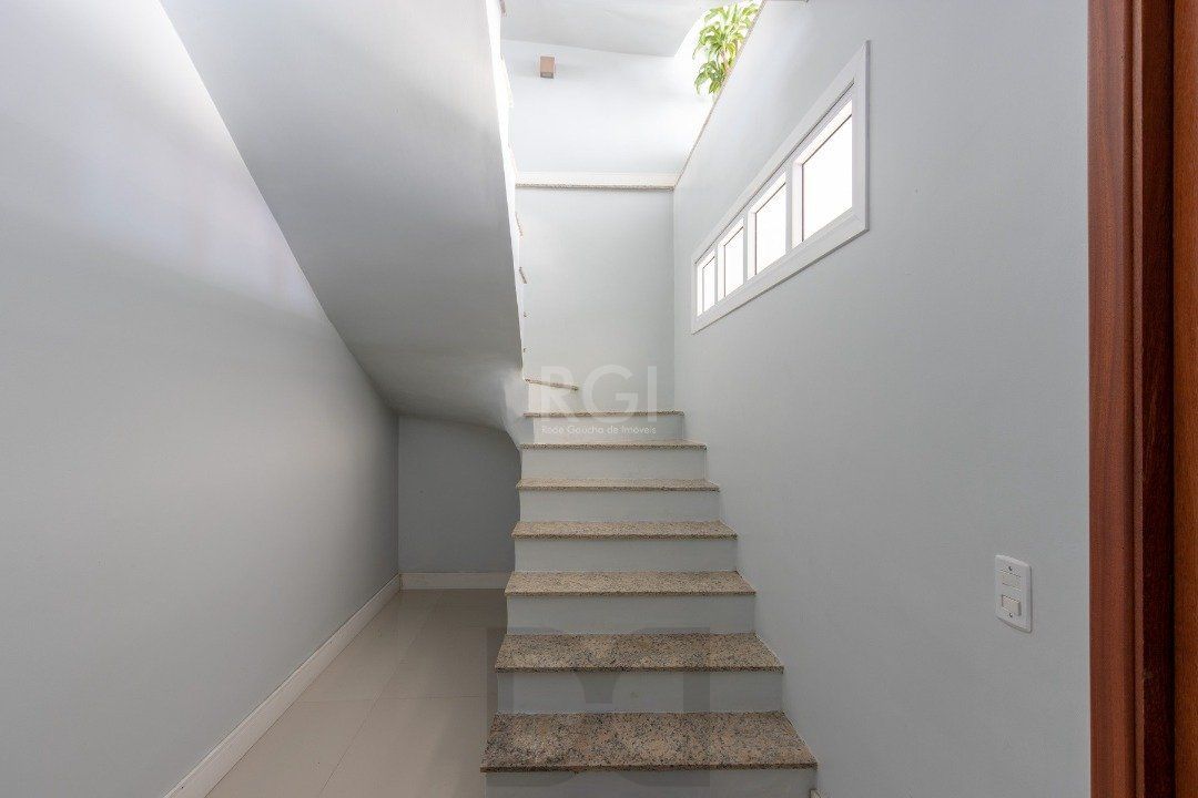 Casa para Venda - 168m², 3 dormitórios, sendo 1 suites, 2 vagas - Imperial Park — foto 6