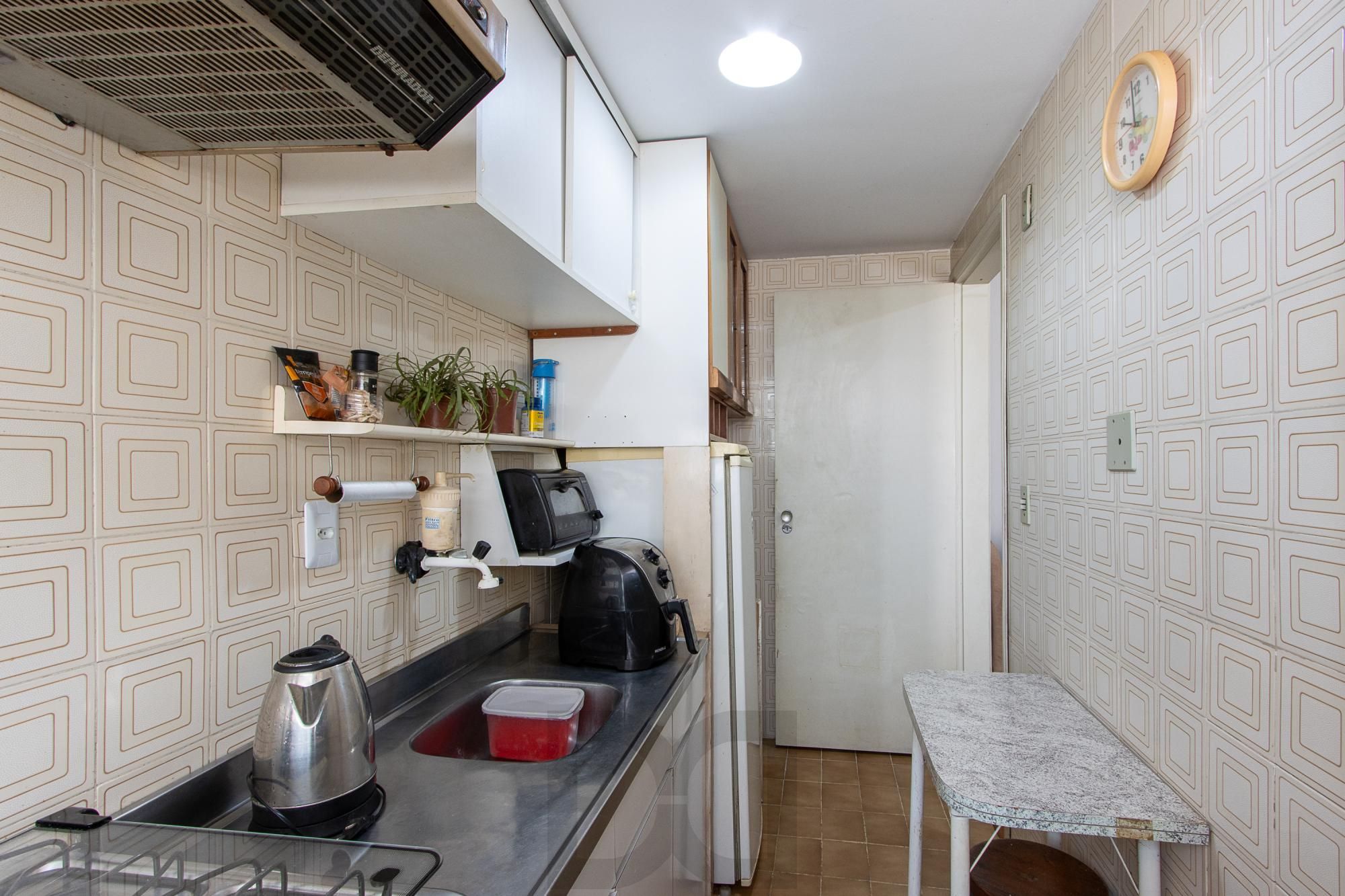Apartamento com 1 quarto com vaga coberta e escriturada no bairro Cristal. — foto 10