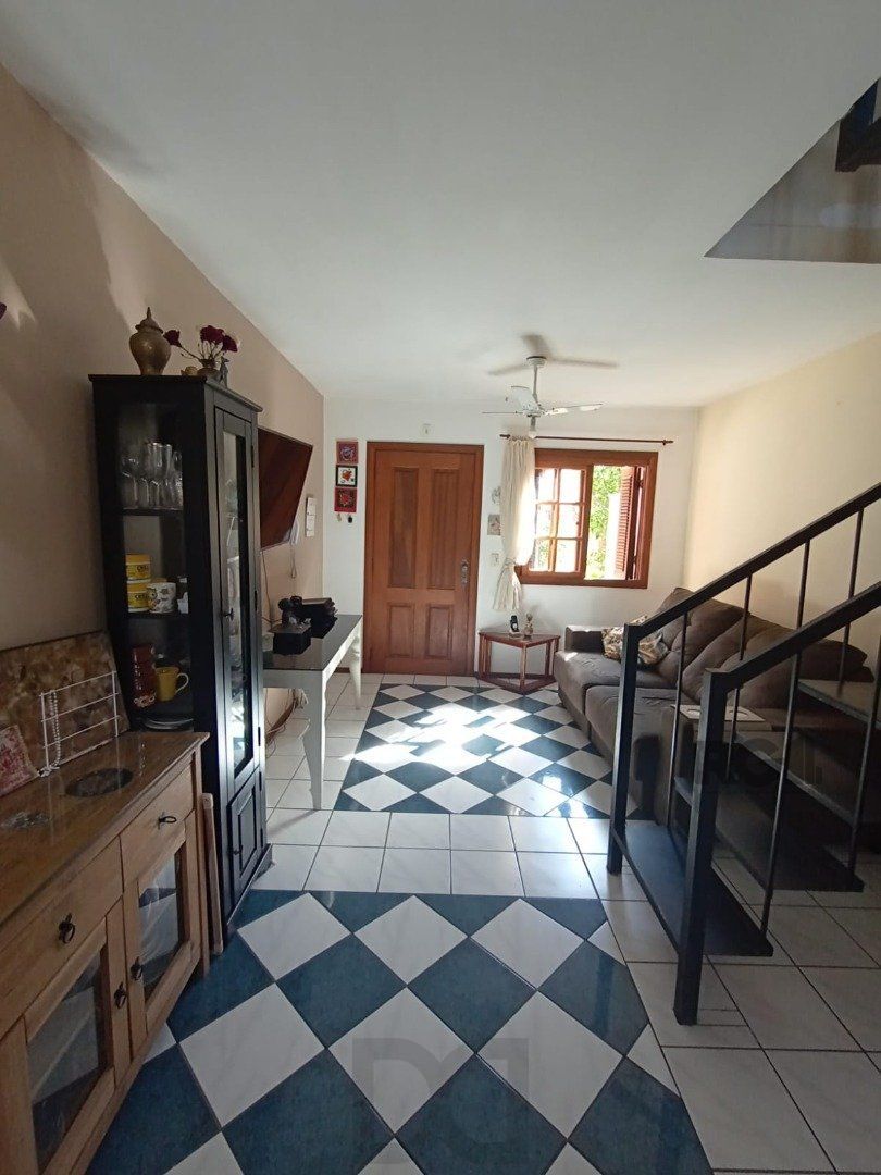 Casa em Condomínio com 96m² e 3 dormitórios no bairro Tristeza em Porto Alegre. — foto 2