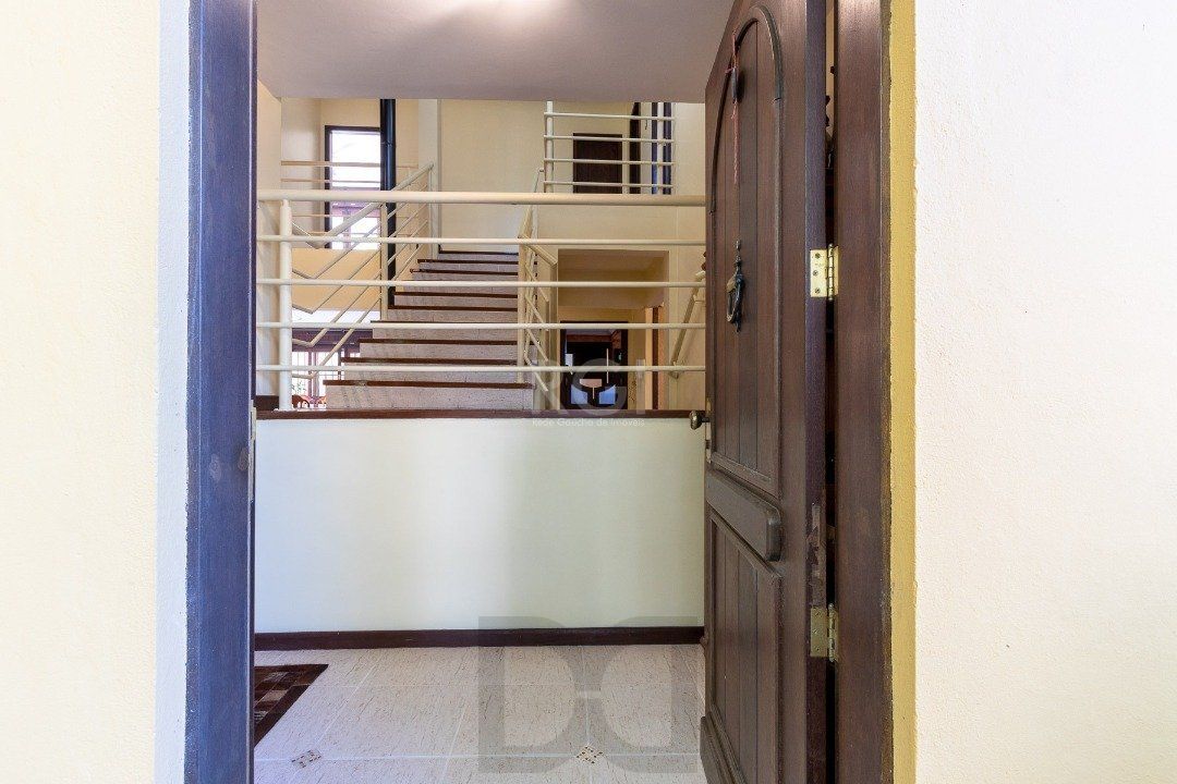 Casa para Venda - 308.25m², 3 dormitórios, sendo 1 suites, 5 vagas - Cristal — foto 6