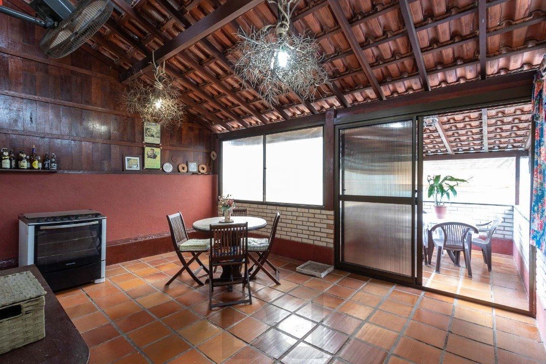 Casa para Venda com 3 dormitórios, sendo 1 suites e 4 vagas no bairro Ipanema — foto 35