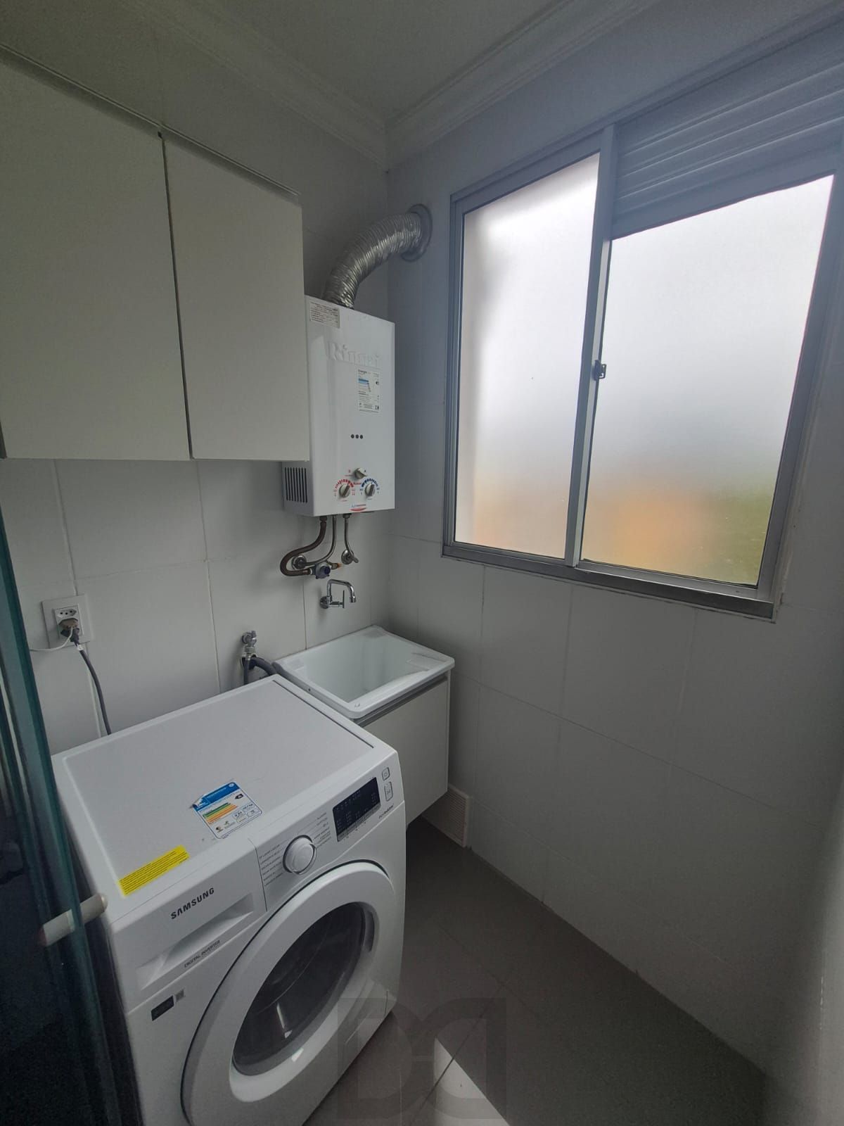 Apartamento com 2 quartos, vaga, elevador e piscina no bairro Nonoai — foto 4