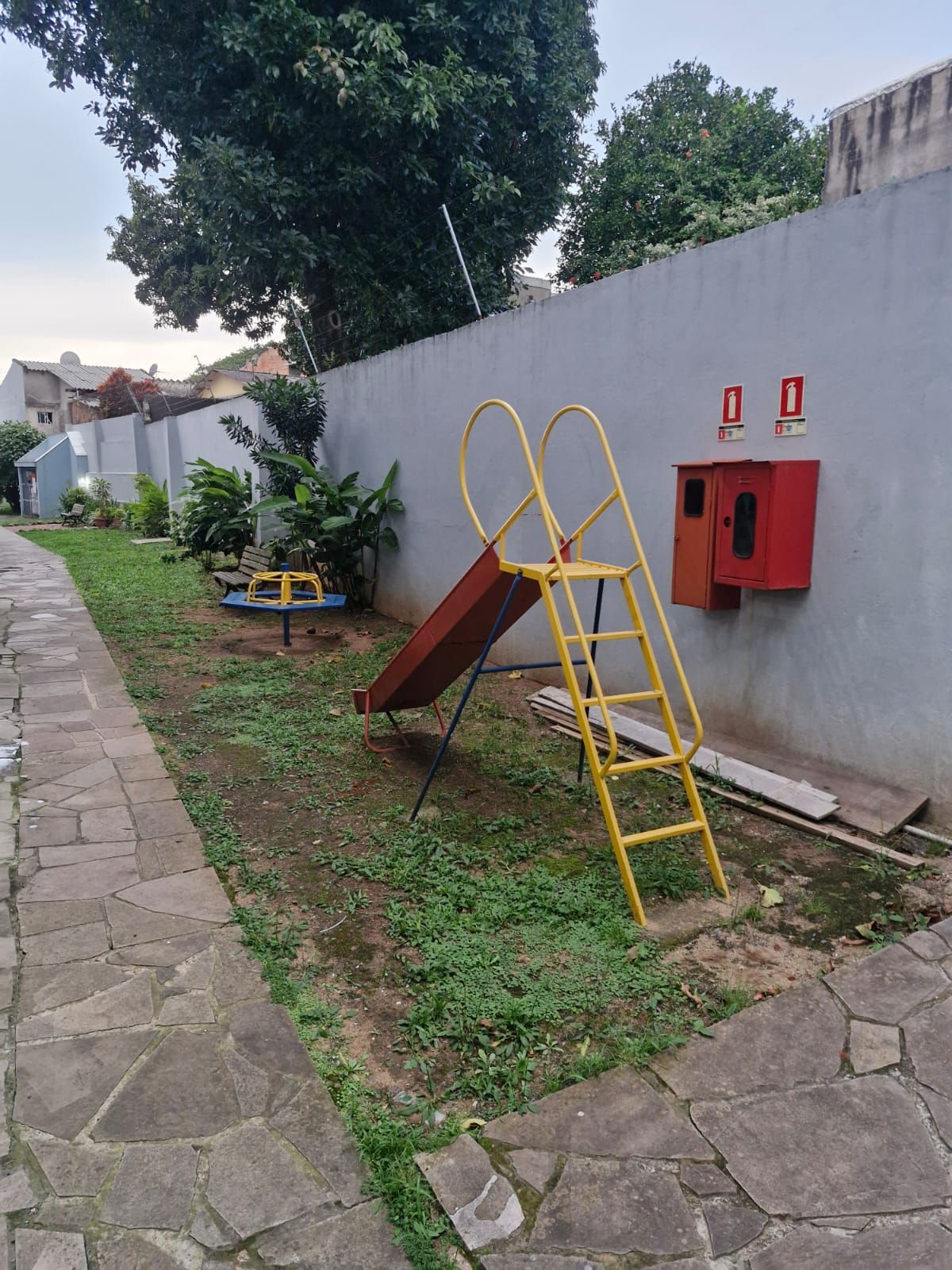 Apartamento com 2 dormitórios no bairro Nonoai — foto 25