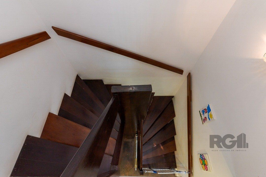Casa em condomínio, 3 quartos, 1 suite, lareira, churrasqueira, 1 vaga - Bairro Tristeza — foto 29