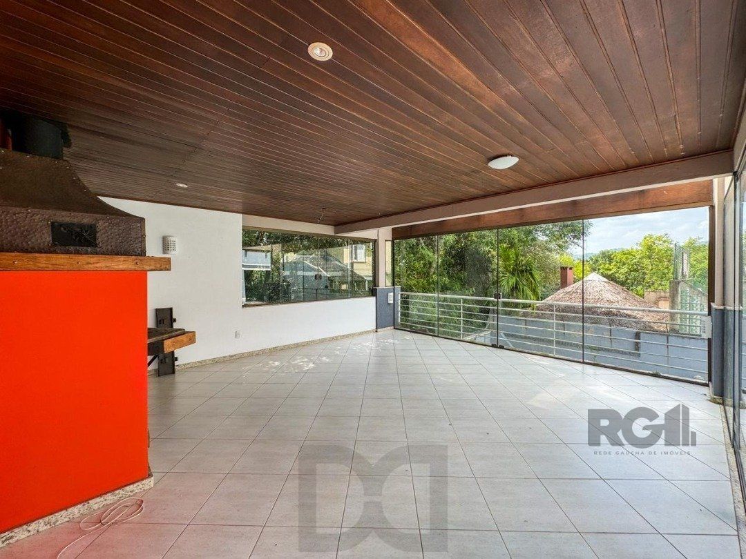 Com 4 suítes espaçosas, incluindo uma master com closet, — foto 43