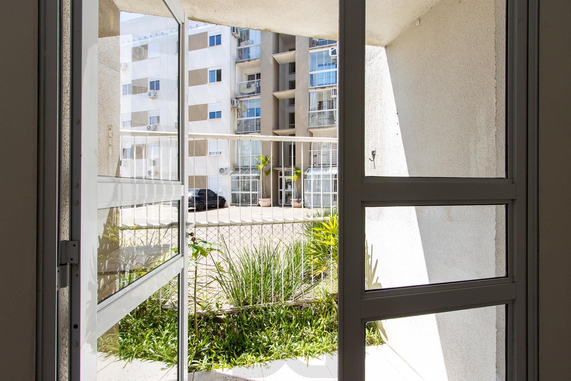 Apartamento de 2 dormitórios térreo — foto 3