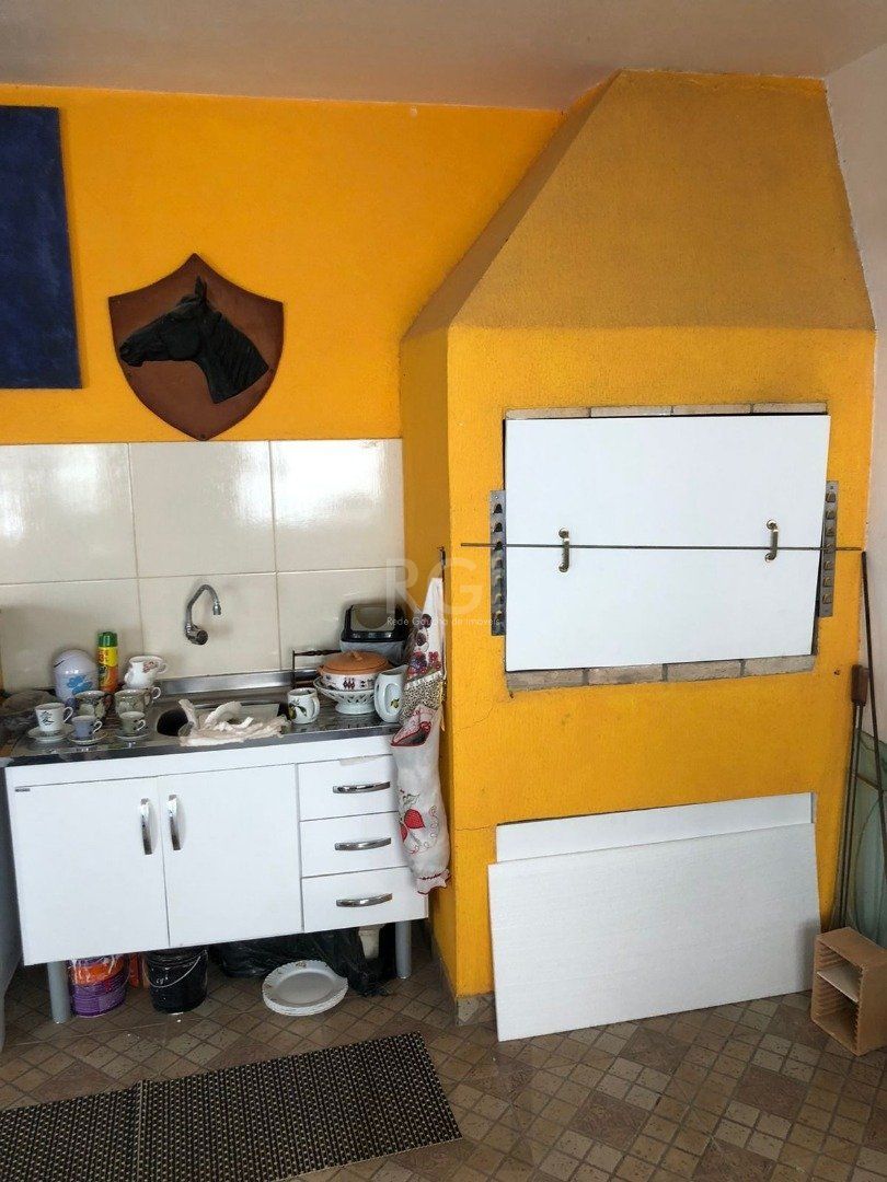 Casa para Venda com 3 dormitórios, sendo 1 suites e 3 vagas no bairro Guarujá — foto 28