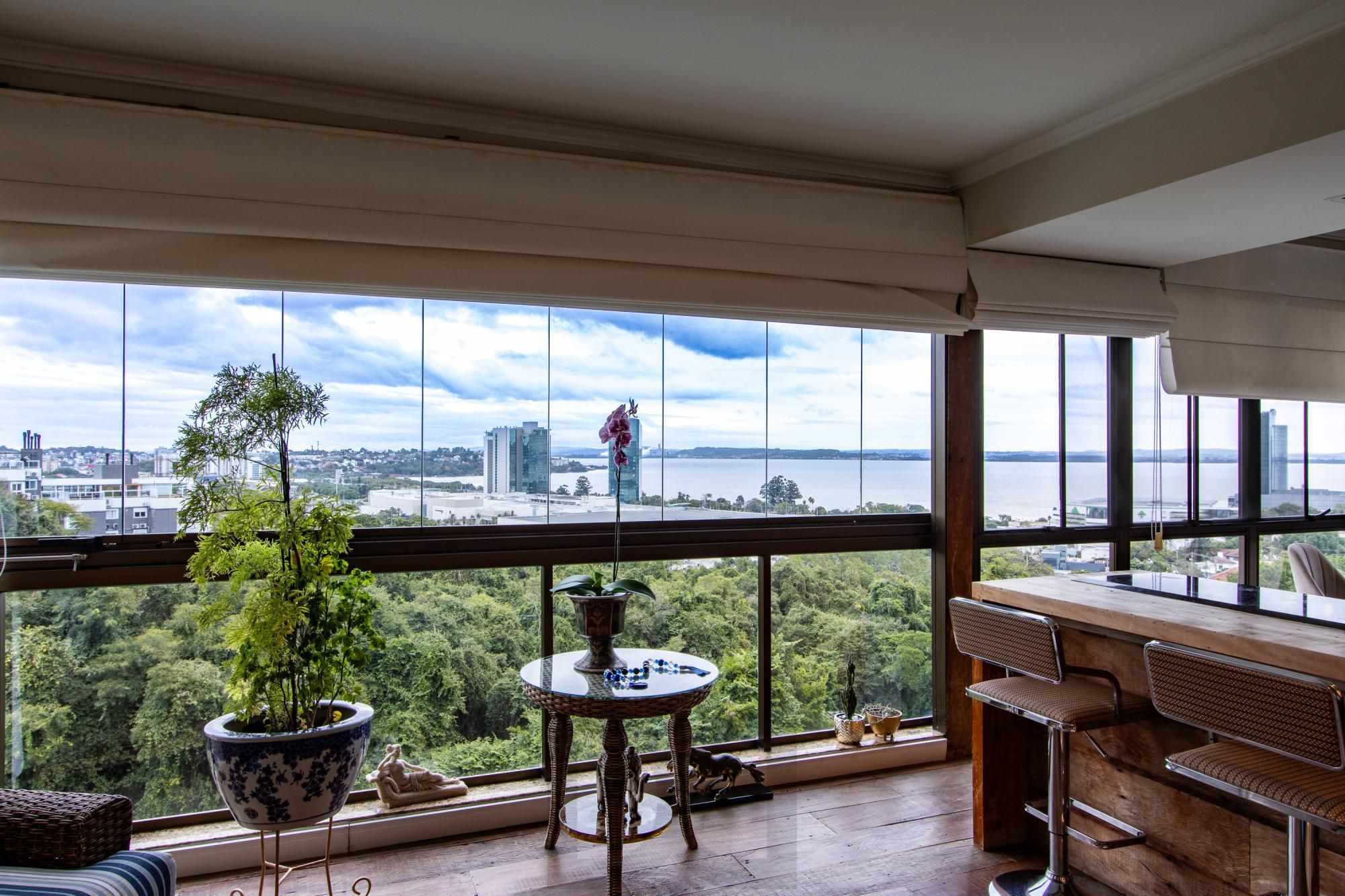 EXCELENTE APARTAMENTO COM VISTA LIVRE PARA O GUAÍBA!! — foto 8