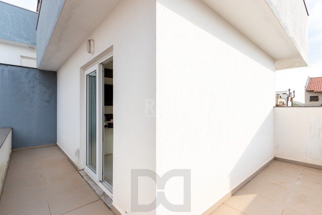 Casa para Venda - 377m², 4 dormitórios, sendo 3 suites, 3 vagas - Guarujá — foto 32