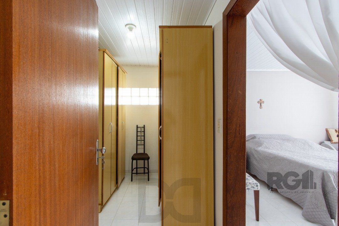 Casa, 5 dormitórios, sendo 1 suíte, 312m² privativos, 8 vagas - Bairro Vila Nova — foto 29