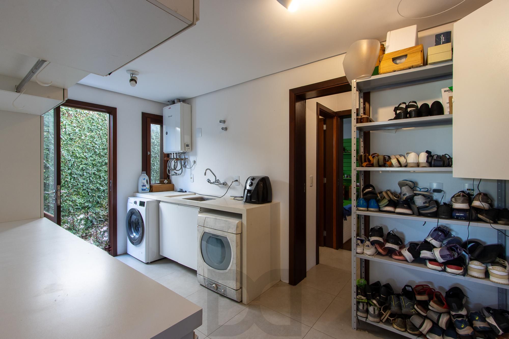 Casa no Condominio Terra Ville. 3 suites, com fundo para o lago. — foto 18