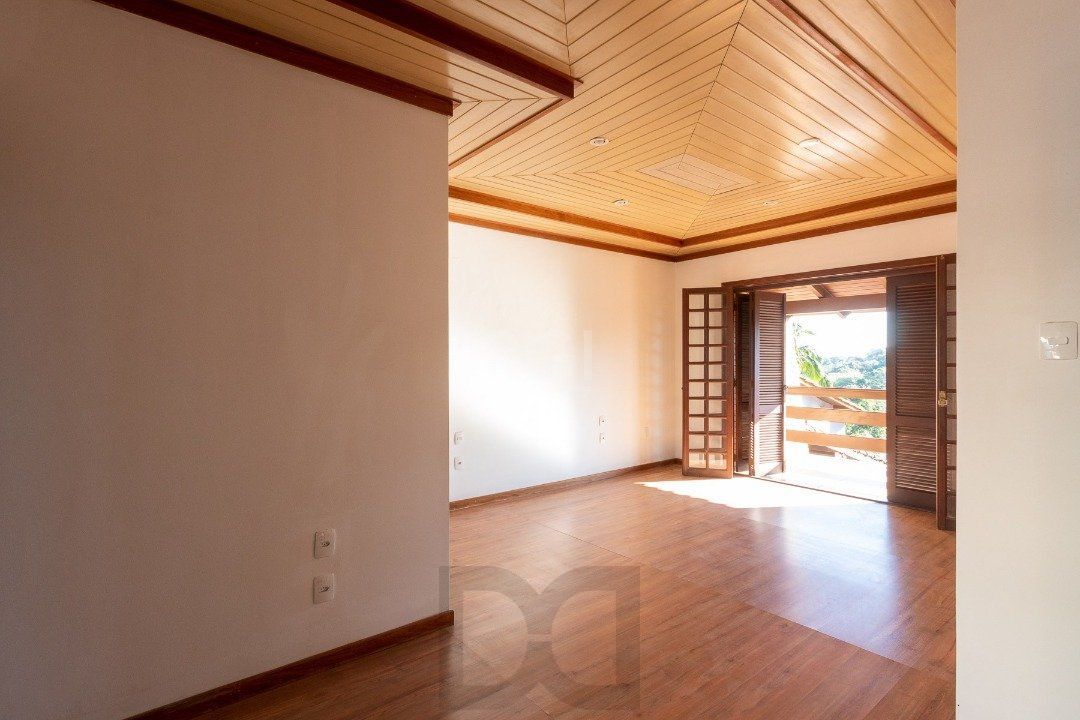Casa para Venda - 280m², 3 dormitórios, sendo 1 suites, 2 vagas - Espirito Santo — foto 42