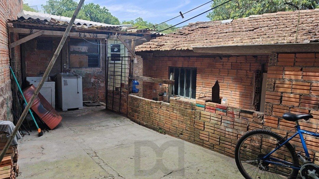 terreno irregular com frente de 1.50m e por 21.50 — foto 3