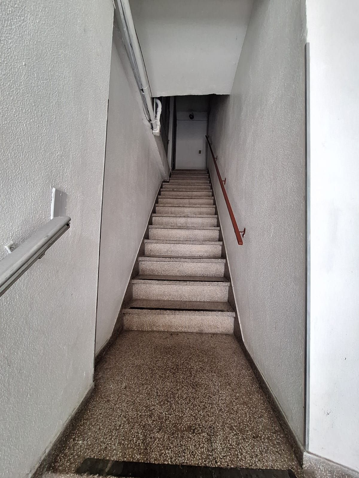 Imovel somente pode ser vendido Junto ao dois Conjuntos, assim como as 3 Salas no segundo e terceiro Pavimento. — foto 2