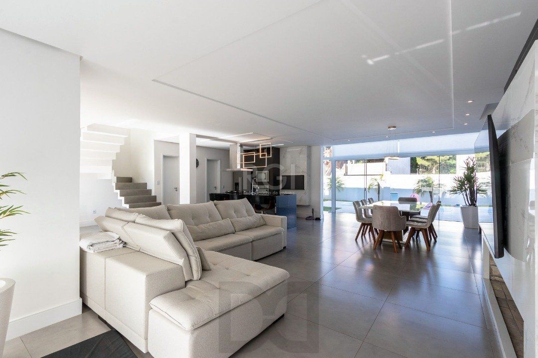 Casa Condominio para Venda - 280m², 3 dormitórios, sendo 3 suites, 4 vagas - Lagos De Nova Ipanema — foto 2