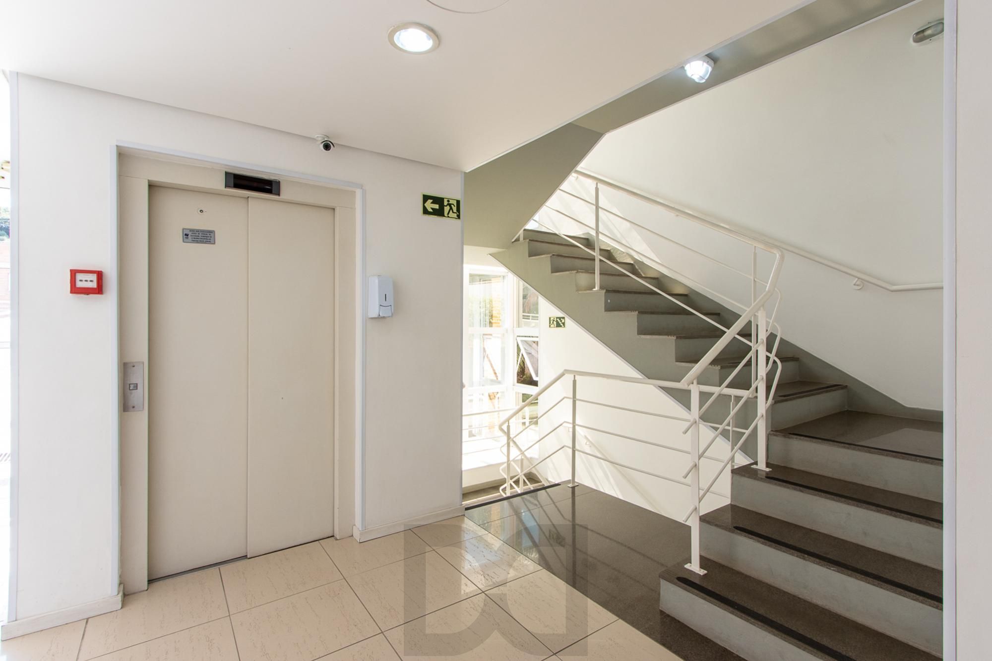 Excelente apartamento de 3 dormitórios, 1 suíte e 2 vagas de garagem. — foto 38